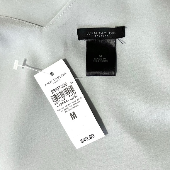 Ann Taylor Blouse - Picture 4 of 5